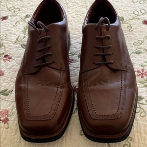 Clarks Men's Rich Brown Leather Oxfords